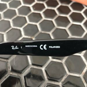 Ray-Ban Accessories - Rayban Wayfarer's 2184 901/58 Polarized Ray-Ban Accessories - Rayban Wayfarer's 2184 901/58 Polarized